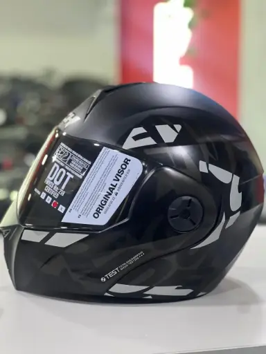 [203891] CASCO ABATIBLE ICH 3110 FREAK NEGRO GRIS O MATE L